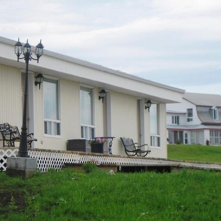 Motel De La Pointe Aux Bouleaux Baie-Sainte-Catherine Eksteriør billede