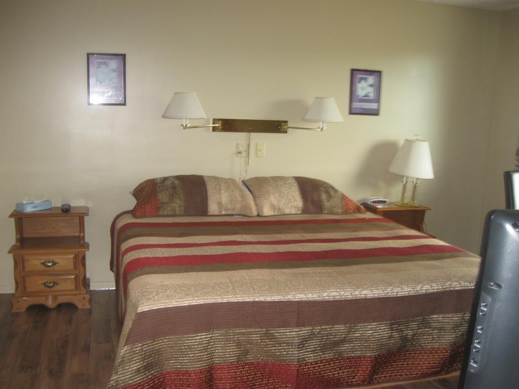 Motel De La Pointe Aux Bouleaux Baie-Sainte-Catherine Eksteriør billede